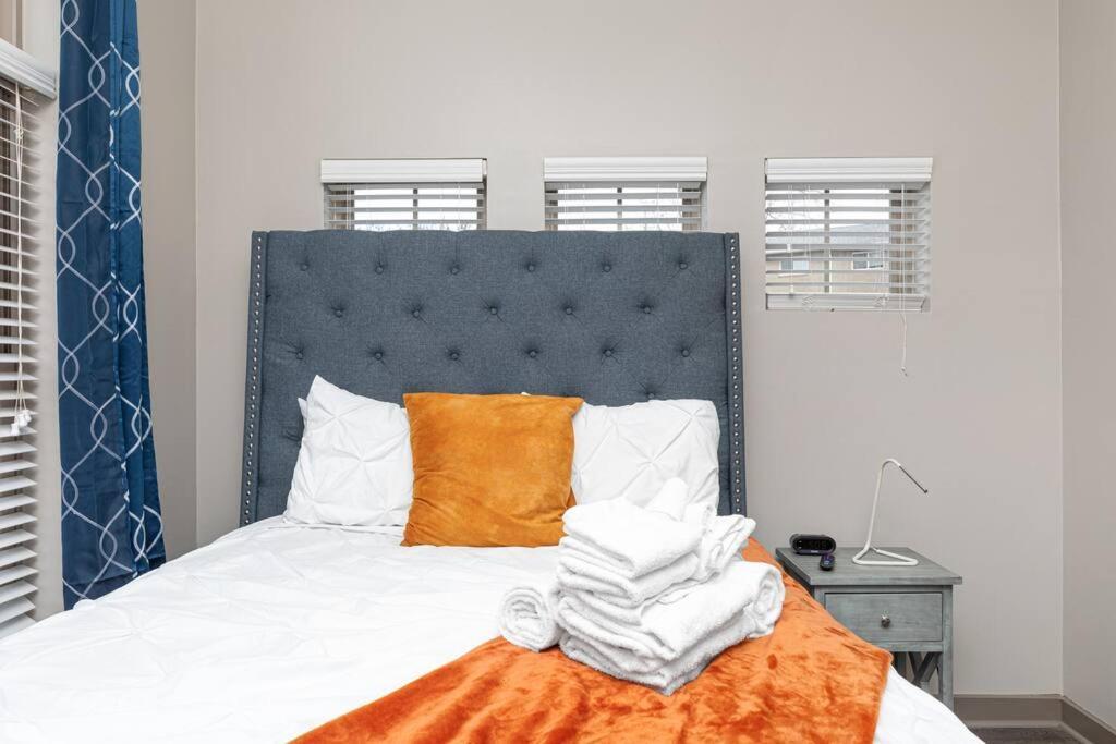 Ferienwohnung Chic Uptown Unit With Gym, Pool Charlotte Exterior foto